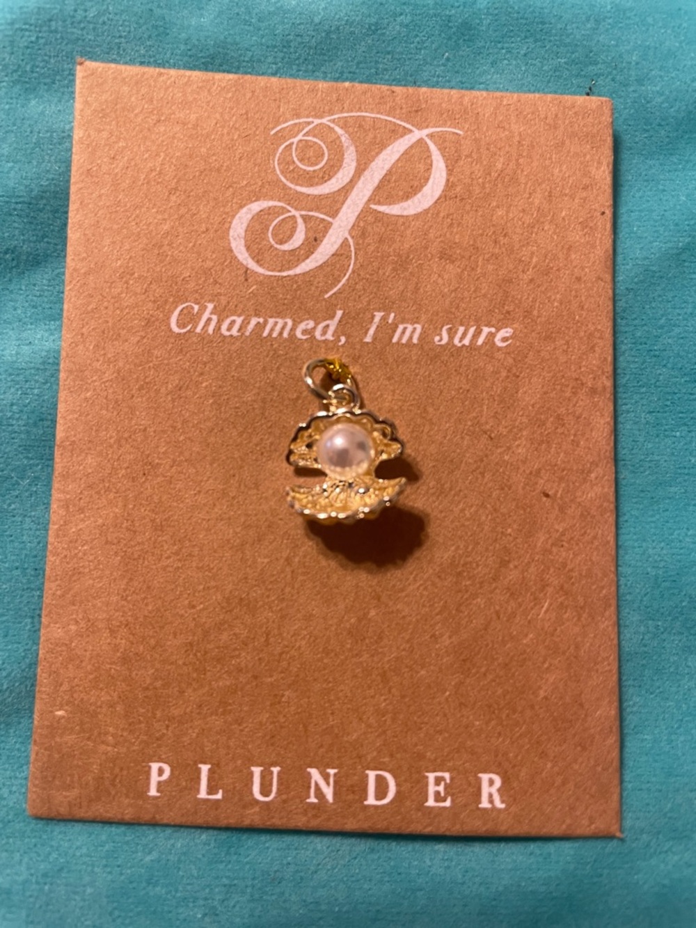 Plunder Gold and White Pearl Crown Charm